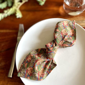 Multi-colored paisley wave printed cloth dinner napkin - 13in square